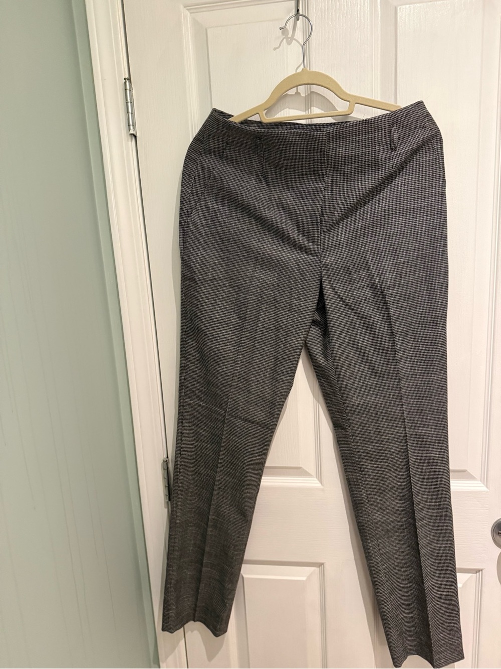 Houndstooth high rise slim leg pant NWT